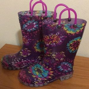 Little girls light up rain boots